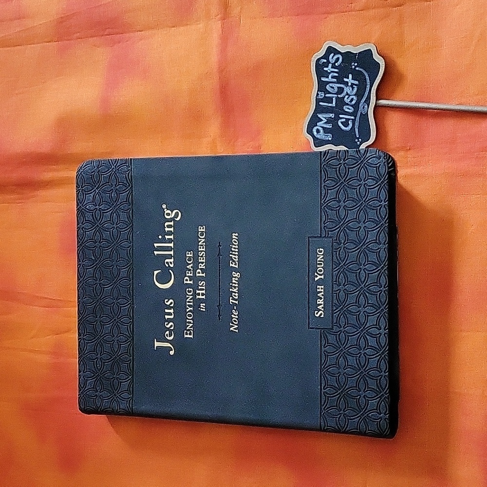 Jesus Calling Devotional Note-Taking Edition New Sarah Young